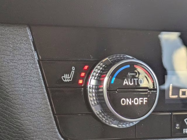 2026 Moonstone Gray Metallic Mitsubishi Outlander SE FWD SUV