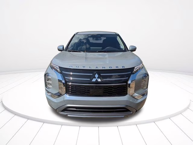 2026 Moonstone Gray Metallic Mitsubishi Outlander SE FWD SUV