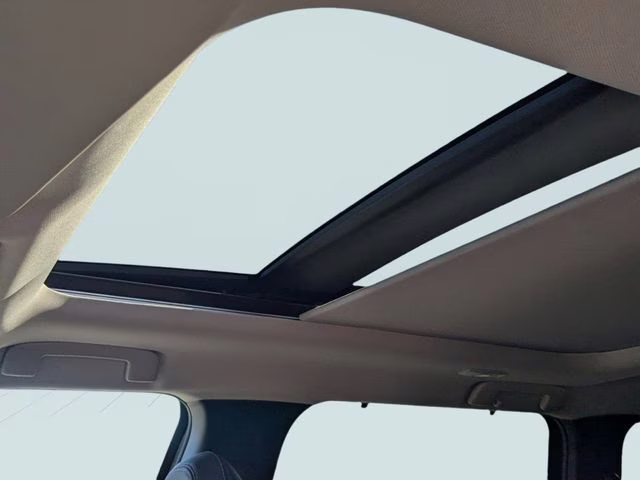 2025 Labrador Black Pearl Mitsubishi Outlander PHEV SEL AWD SUV