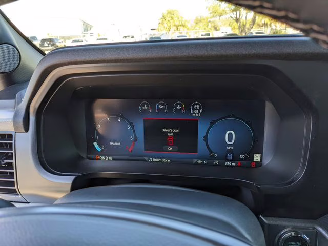 2025 Space White Metallic Ford F-150 Lariat 4X4 Truck