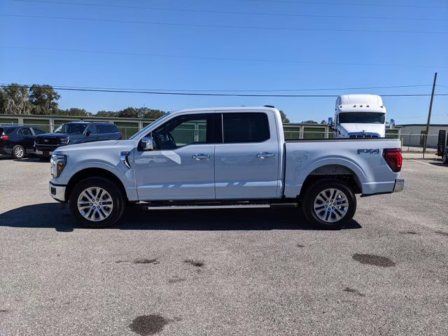 2025 Space White Metallic Ford F-150 Lariat 4X4 Truck