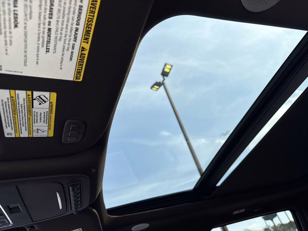 2024 Oxford White Ford Super Duty F-350 DRW King Ranch 4X4 Truck