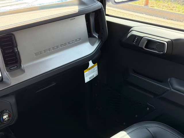 2026 Oxford White Ford Bronco Outer Banks 4X4 SUV