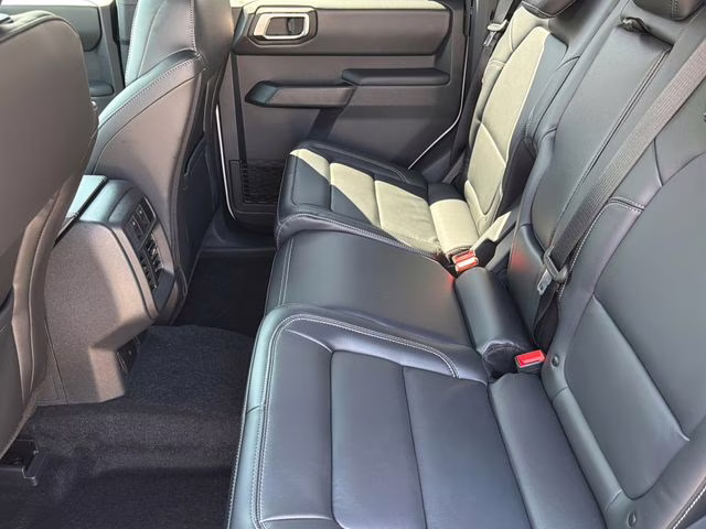 2026 Oxford White Ford Bronco Outer Banks 4X4 SUV