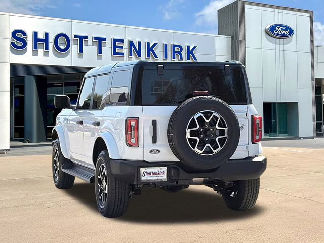 2026 Oxford White Ford Bronco Outer Banks 4X4 SUV