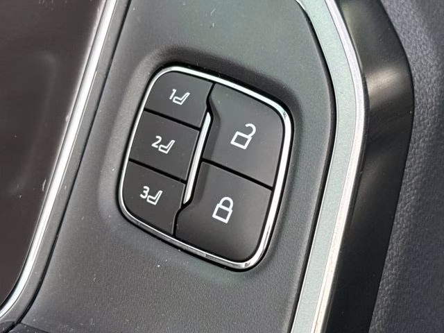 2026 Black Ford Super Duty F-250 SRW Platinum 4X4 Truck