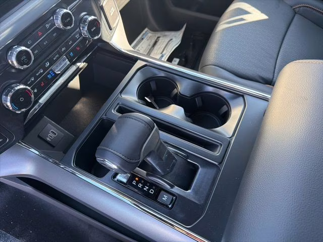 2026 Star White Metallic Tri-Coat Ford F-150 Lariat 4X4 Truck