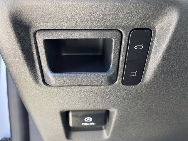 2026 White Metallic Ford Expedition Max Active RWD SUV