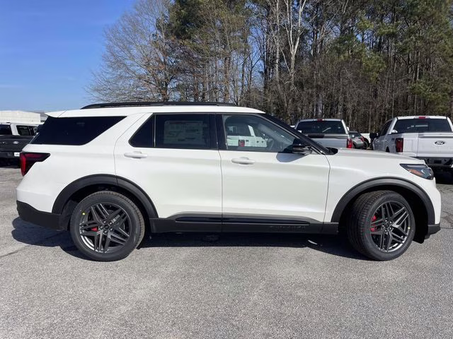 2026 White Metallic Ford Explorer ST 4X4 SUV