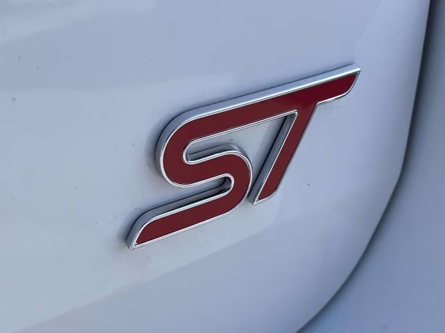 2026 White Metallic Ford Explorer ST 4X4 SUV