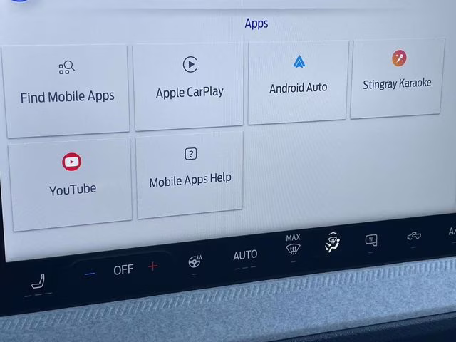 2026 Oxford White Ford Maverick XLT AWD Truck