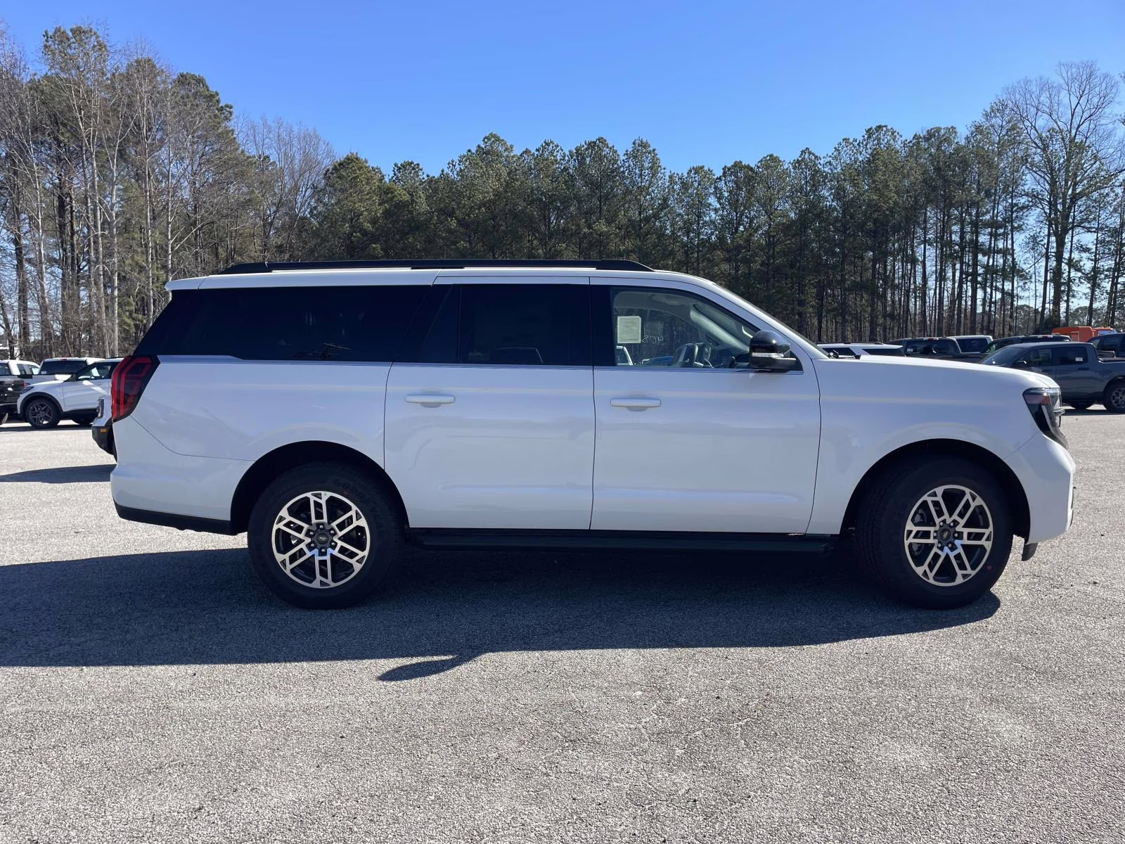 2026 White Metallic Ford Expedition Max Active RWD SUV