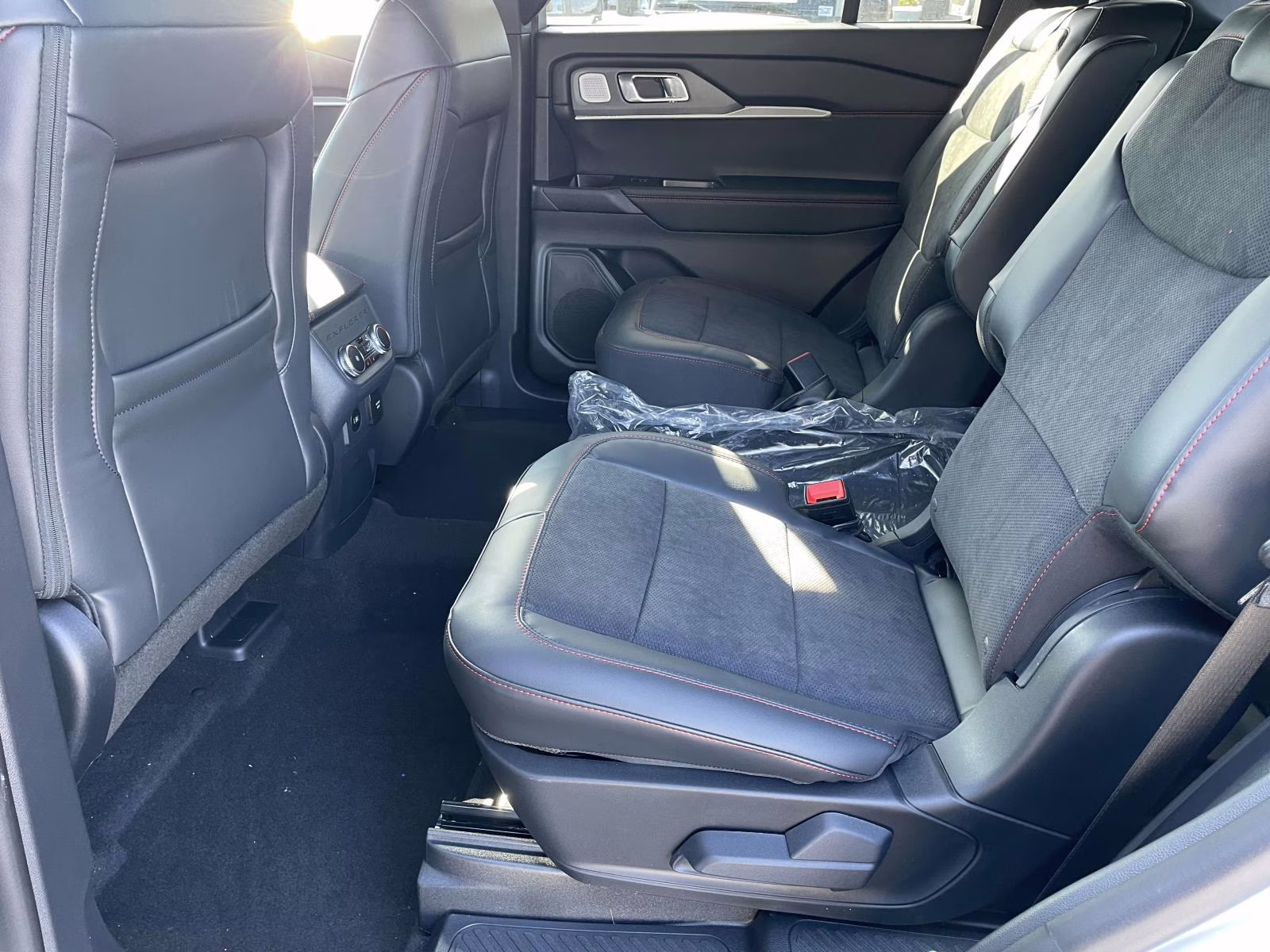 2026 White Metallic Ford Explorer ST 4X4 SUV