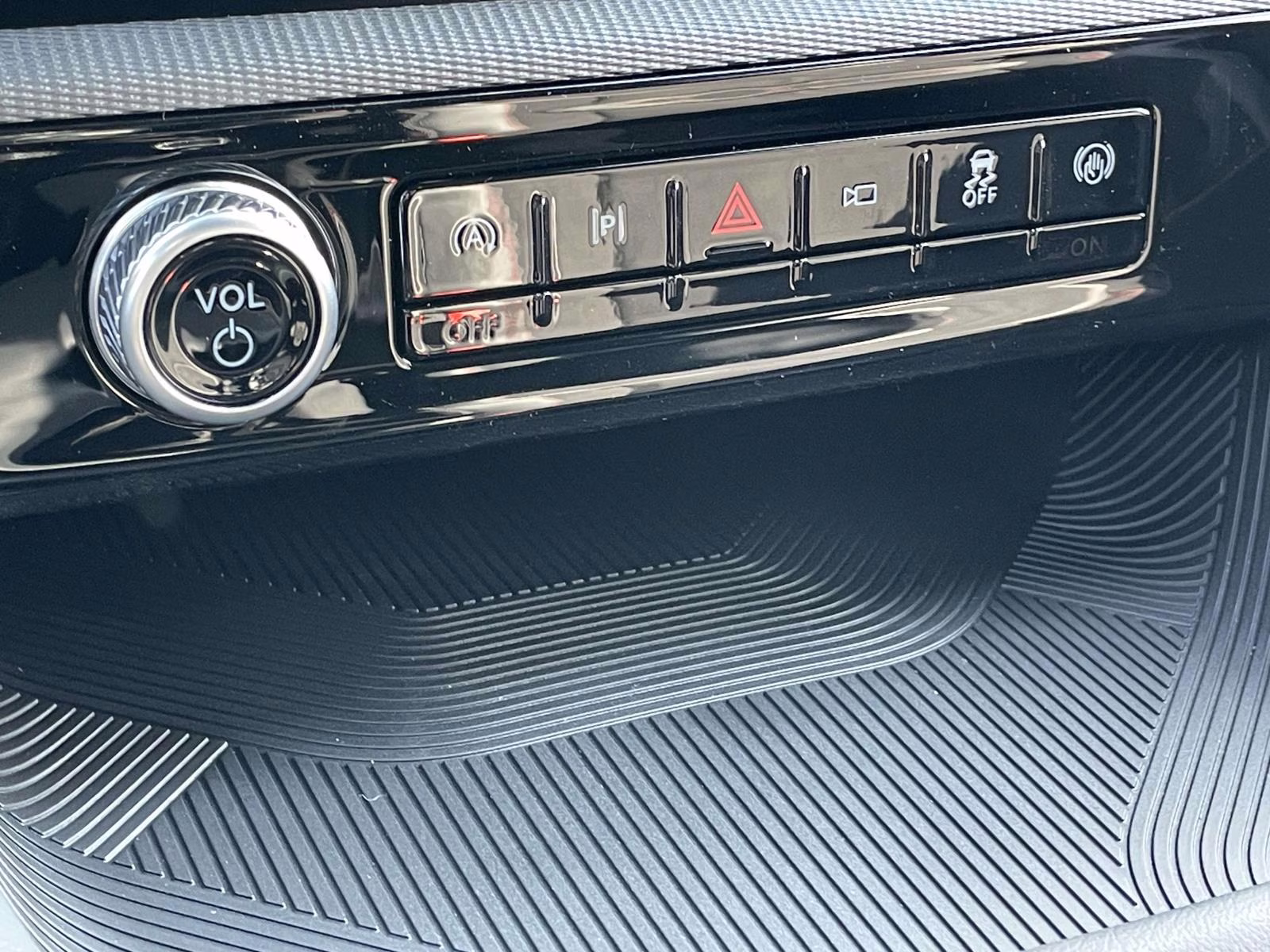 2026 White Metallic Ford Explorer ST 4X4 SUV