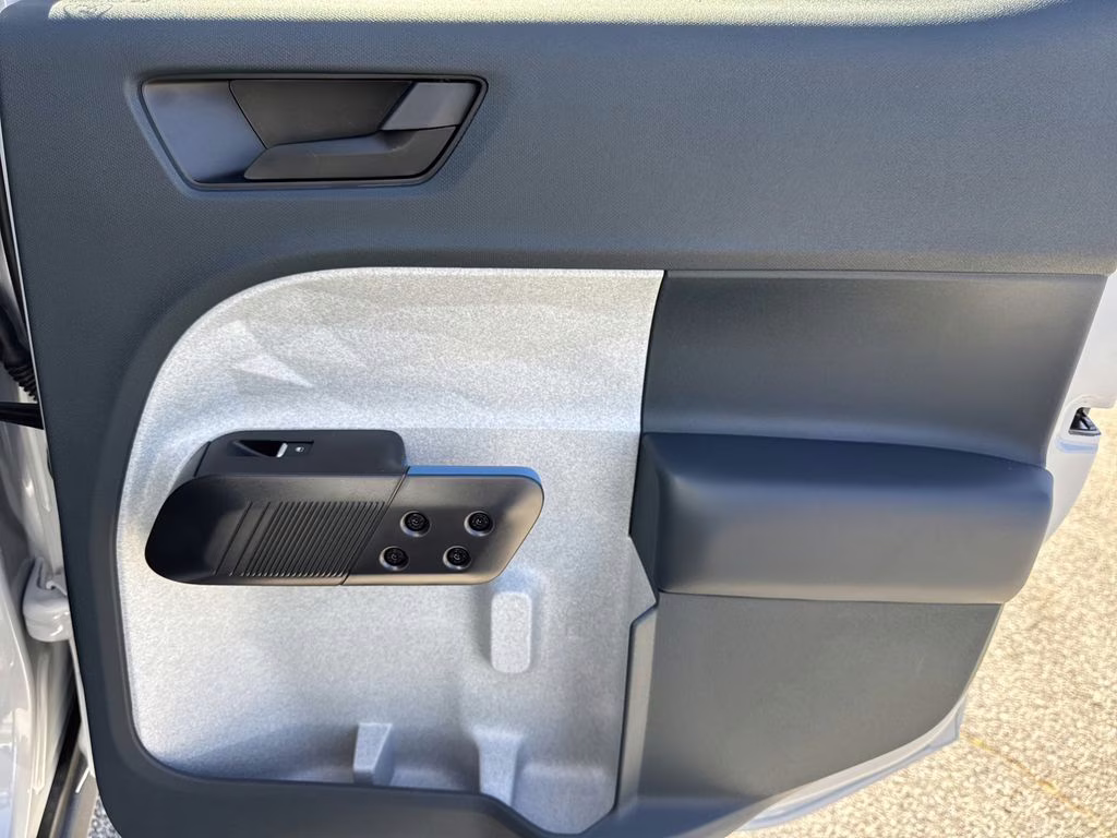 2026 White Metallic Ford Maverick XLT FWD Truck