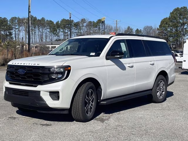 2026 White Metallic Ford Expedition Max Active RWD SUV
