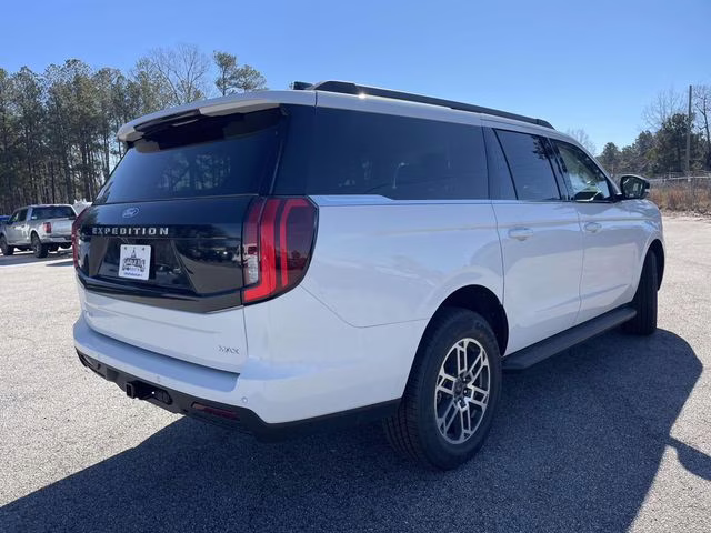 2026 White Metallic Ford Expedition Max Active RWD SUV
