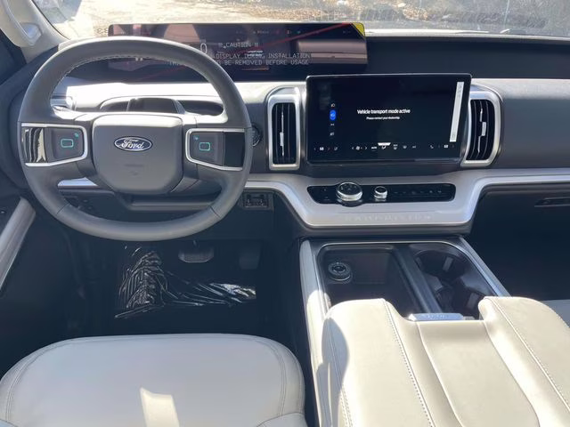 2026 White Metallic Ford Expedition Max Active RWD SUV