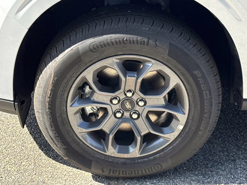 2026 White Metallic Ford Maverick XLT FWD Truck