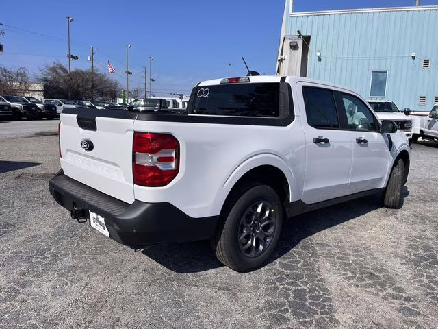 2026 Oxford White Ford Maverick XLT AWD Truck