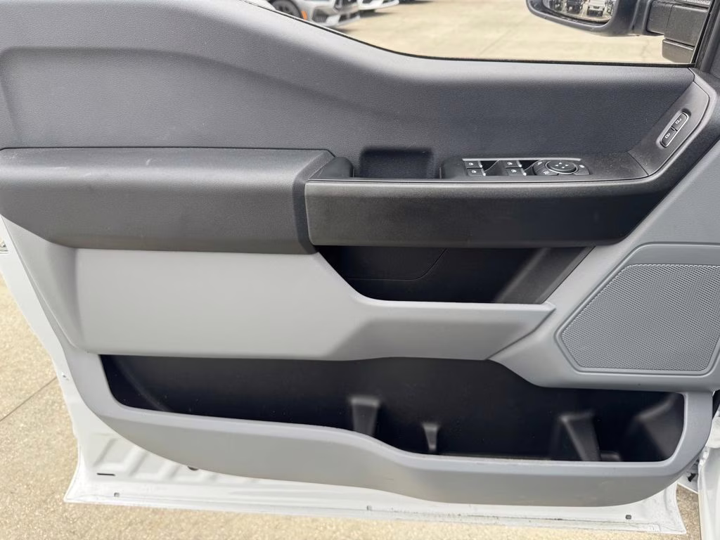 2026 Oxford White Ford Super Duty F-250 SRW XL RWD Truck