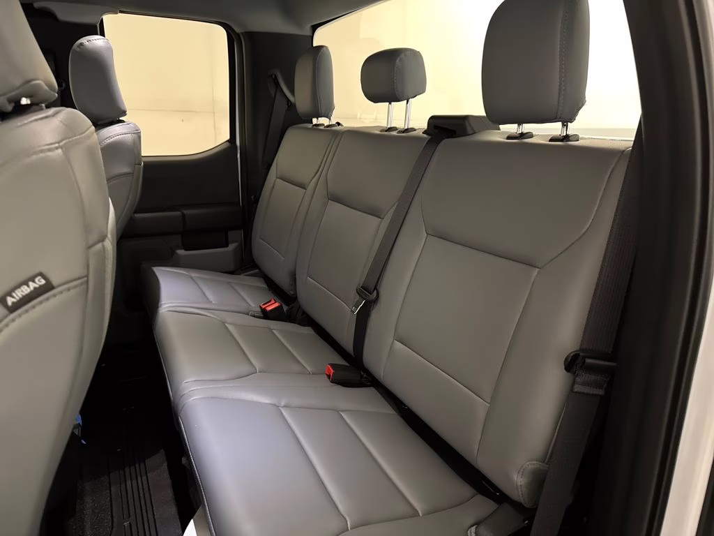 2026 Oxford White Ford Super Duty F-250 SRW XL RWD Truck