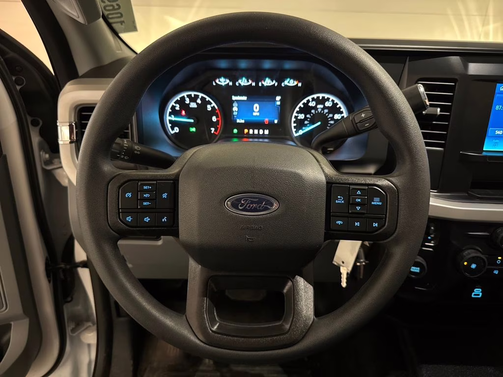 2026 Oxford White Ford Super Duty F-250 SRW XL RWD Truck