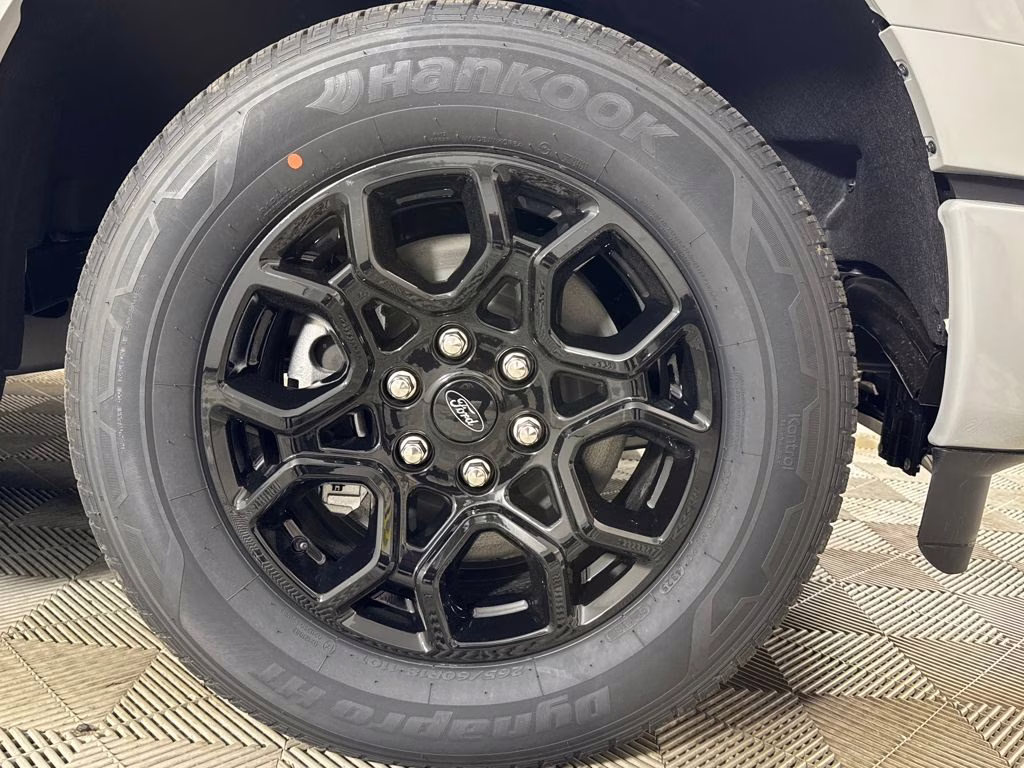 2026 Avalanche Ford F-150 XLT RWD Truck