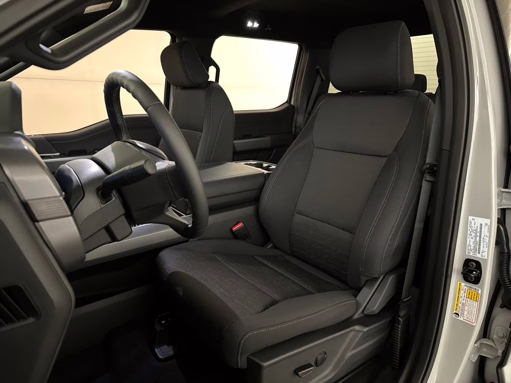 2026 Avalanche Ford F-150 XLT RWD Truck