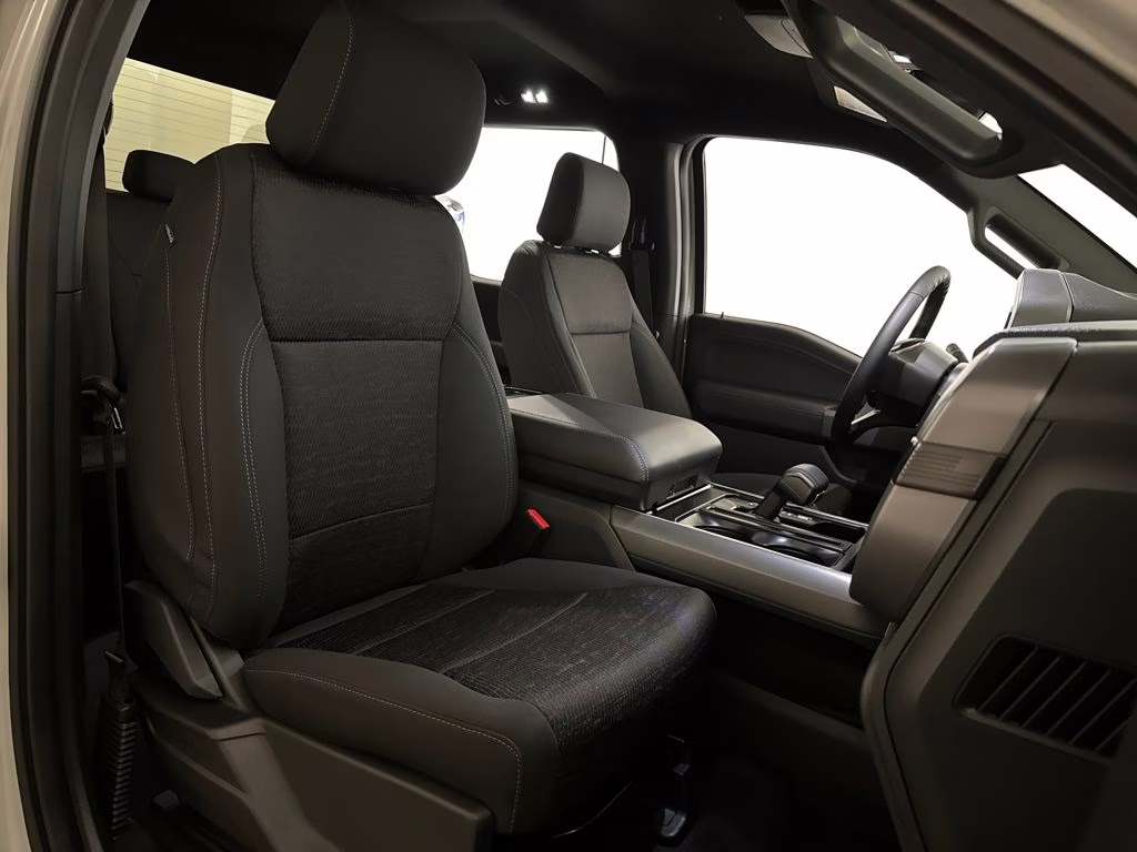 2026 Avalanche Ford F-150 XLT RWD Truck