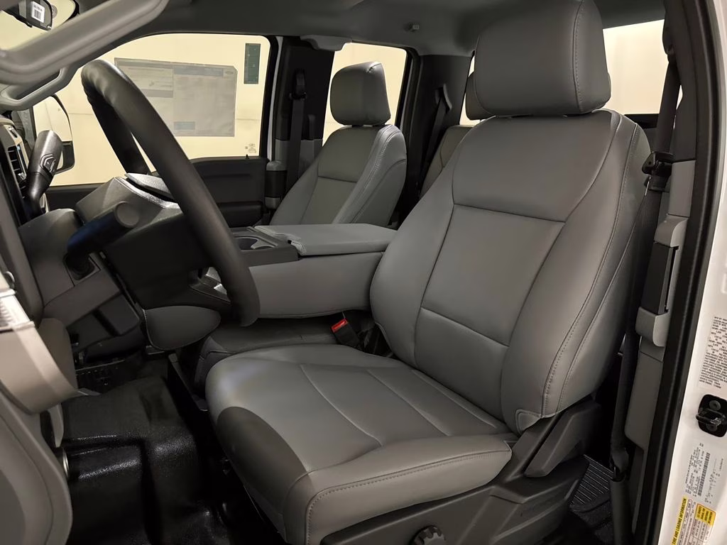 2026 Oxford White Ford Super Duty F-250 SRW XL RWD Truck