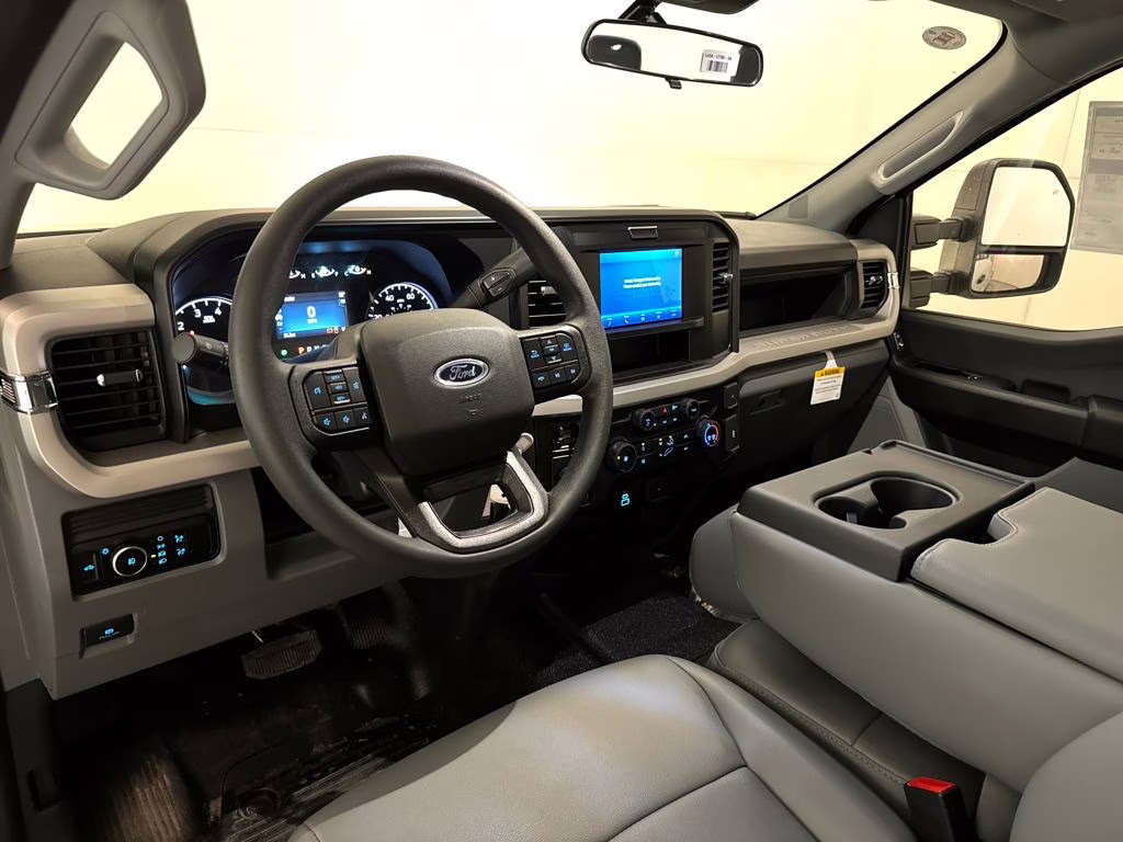 2026 Oxford White Ford Super Duty F-250 SRW XL RWD Truck