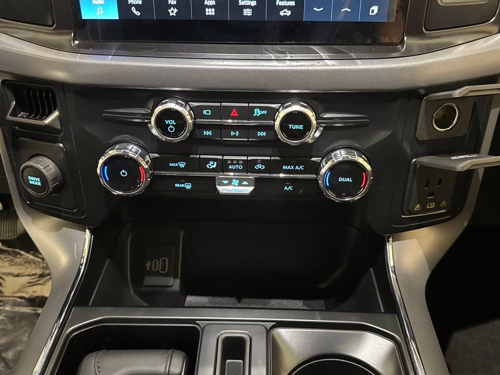 2026 Avalanche Ford F-150 XLT RWD Truck