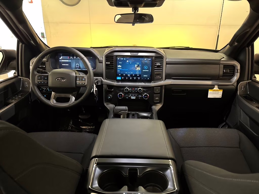 2026 Avalanche Ford F-150 XLT RWD Truck