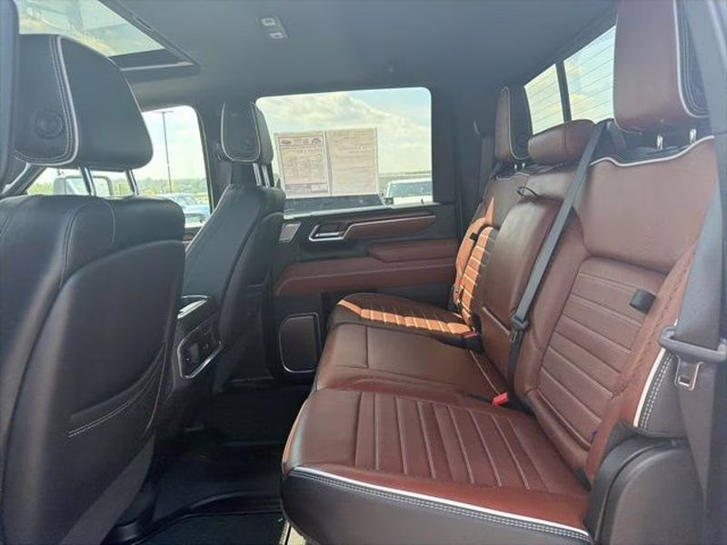 2025 White Frost Tricoat GMC Sierra Denali Ultimate 4X4 Truck