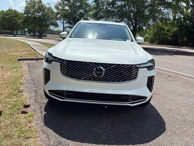 2026 Crystal White Volvo XC90 B5 Core AWD SUV