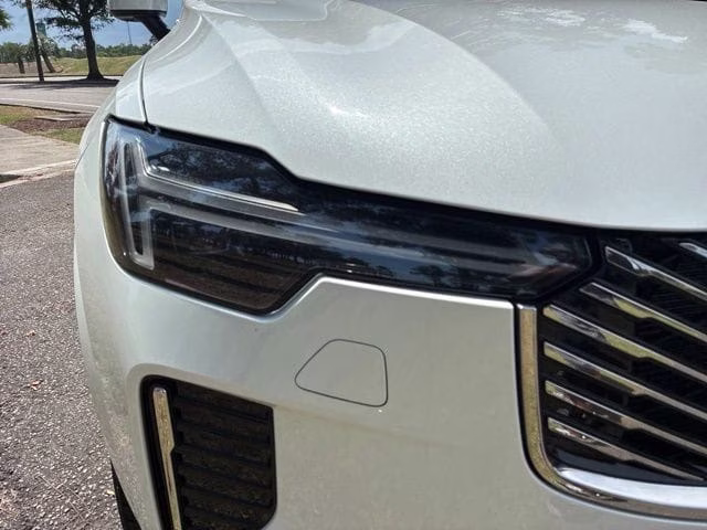 2026 Crystal White Volvo XC90 B5 Core AWD SUV