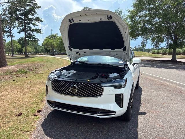 2026 Crystal White Volvo XC90 B5 Core AWD SUV