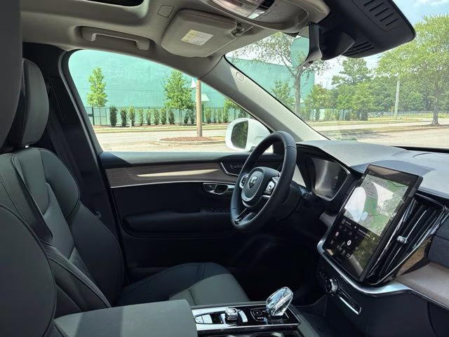 2026 Crystal White Volvo XC90 B5 Core AWD SUV