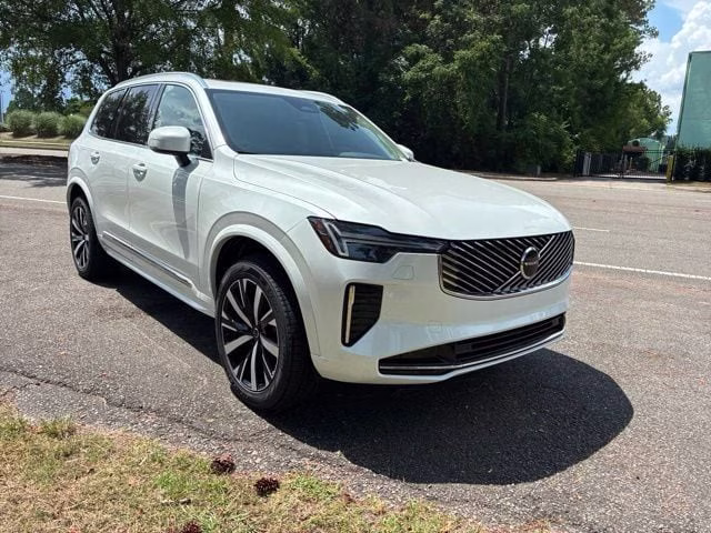 2026 Crystal White Volvo XC90 B5 Core AWD SUV