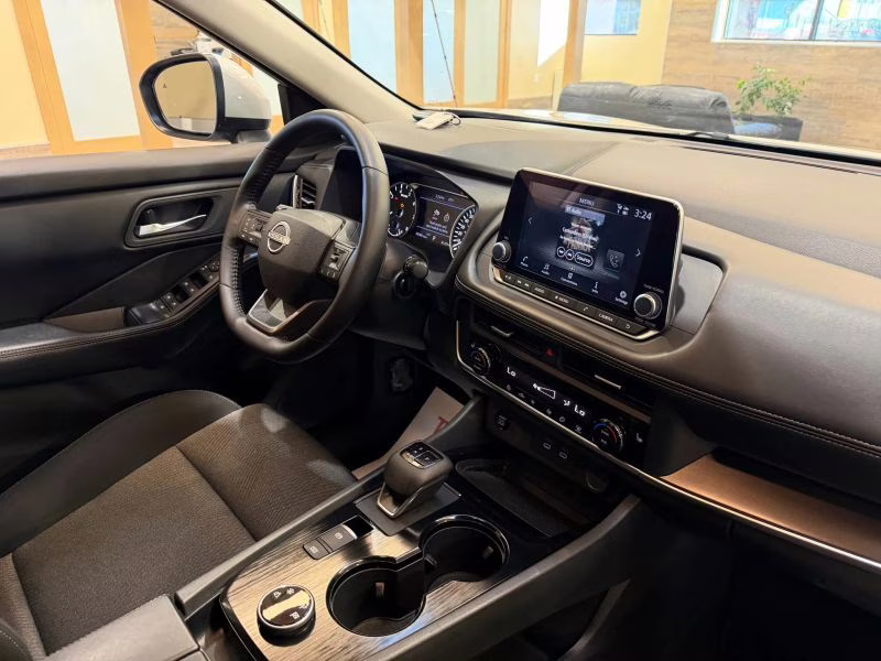 2025 Silver Nissan Rogue SV Sport Utility 4D AWD