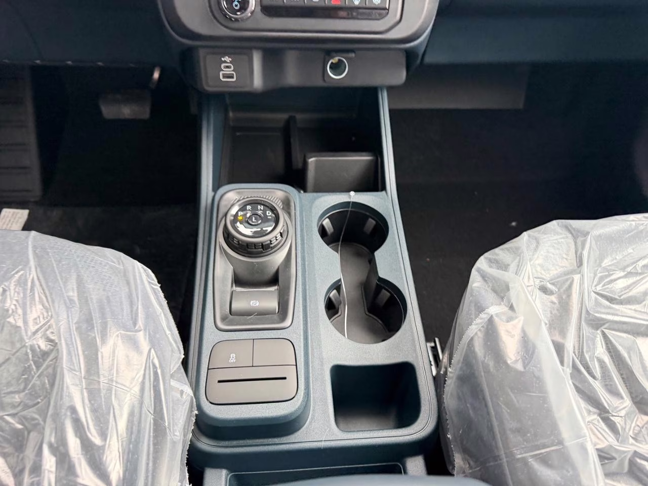 2026 Space White Metallic Ford Maverick XL AWD Truck