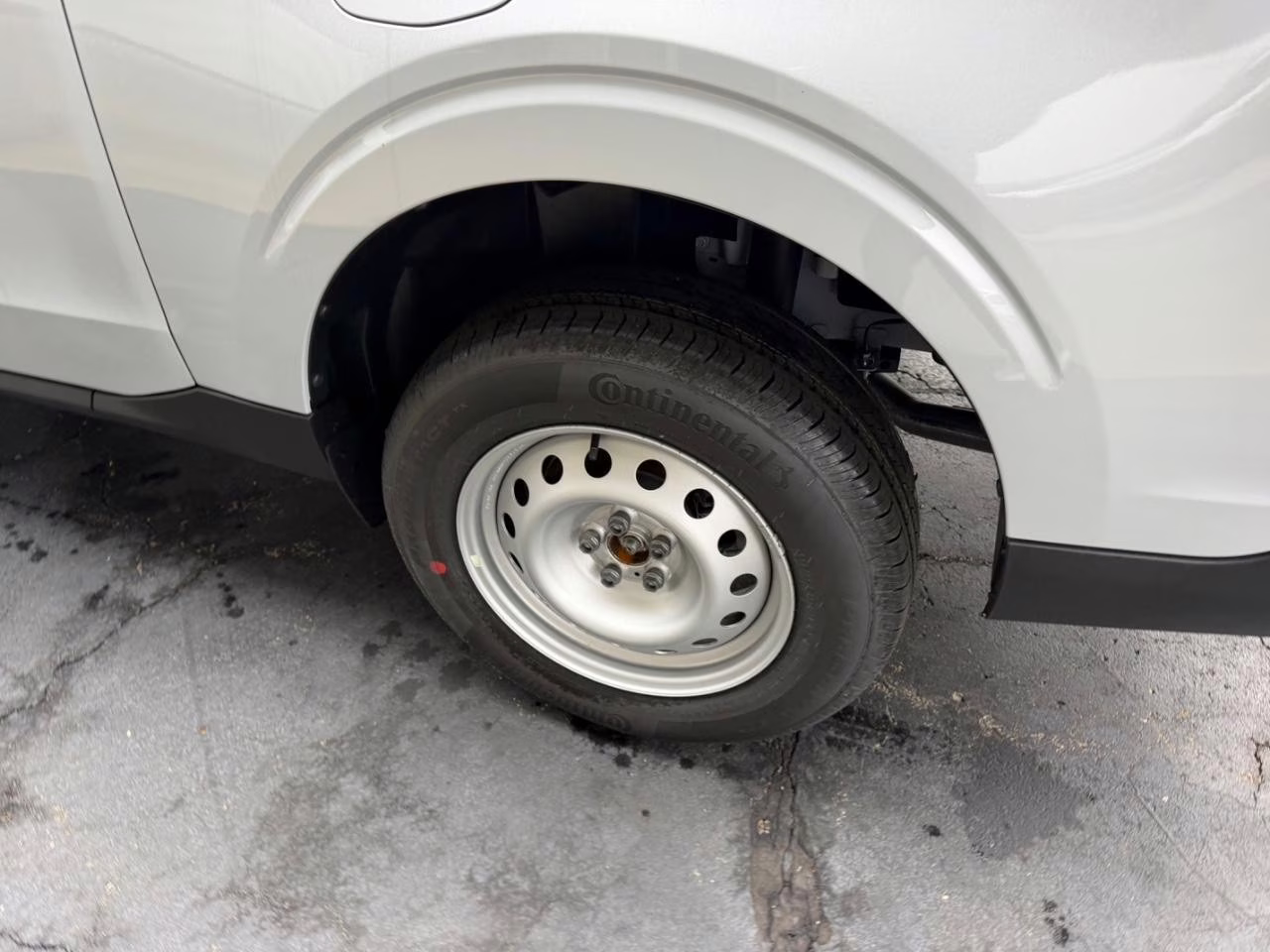 2026 Space White Metallic Ford Maverick XL AWD Truck