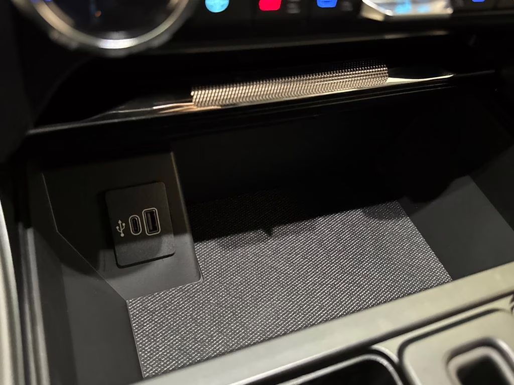 2026 Iconic Silver Metallic Ford F-150 Lariat RWD Truck