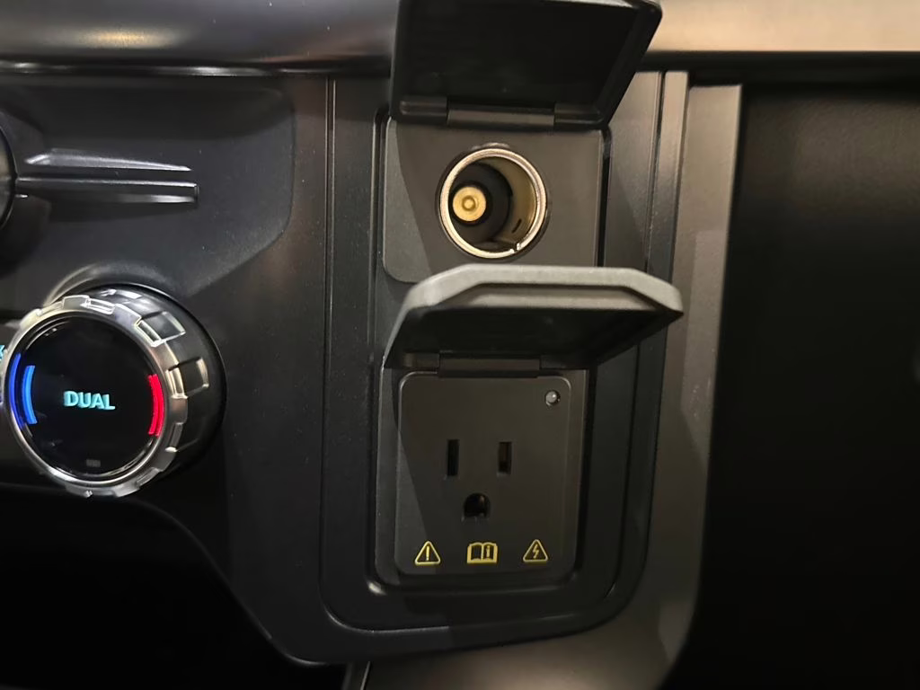 2026 Iconic Silver Metallic Ford F-150 Lariat RWD Truck