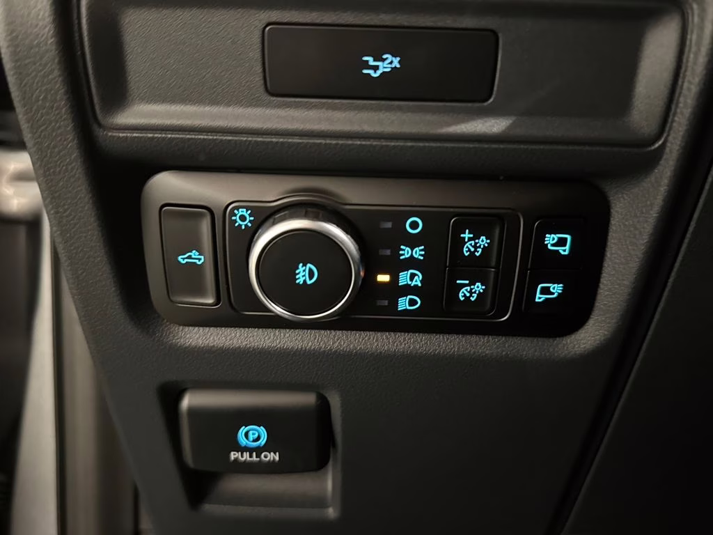 2026 Iconic Silver Metallic Ford F-150 Lariat RWD Truck