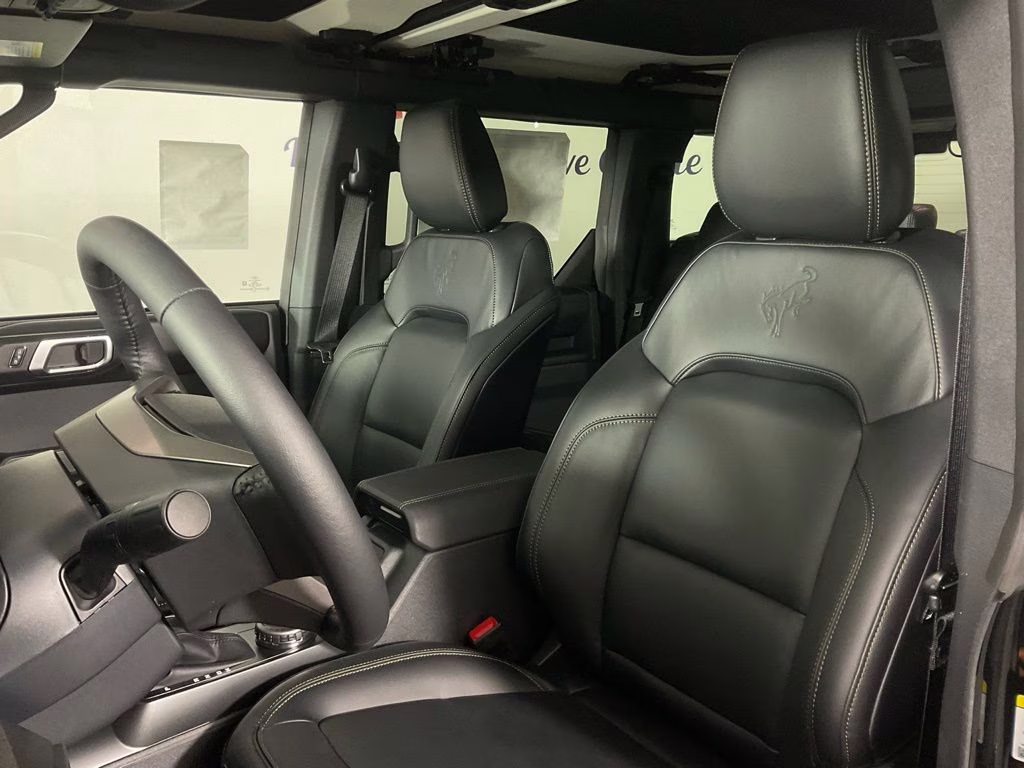 2026 Shadow Black Ford Bronco Badlands 4X4 SUV