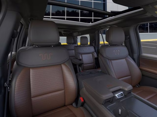 2026 Star White Metallic Tri-Coat Ford Expedition Max King Ranch 4X4 SUV