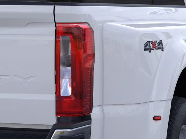 2026 Oxford White Ford Super Duty F-350 DRW XL DRW 4X4 Truck