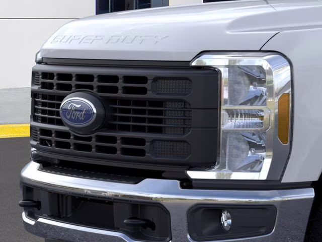 2026 Oxford White Ford Super Duty F-350 DRW XL DRW 4X4 Truck